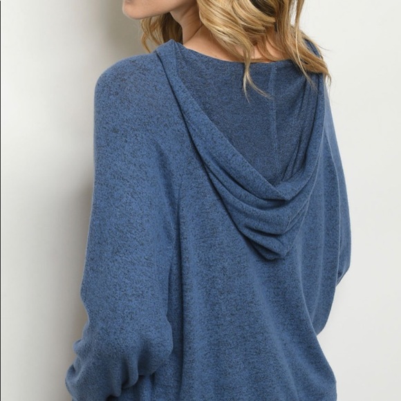 🆕Soft hooded top in denim blue - Picture 2 of 4